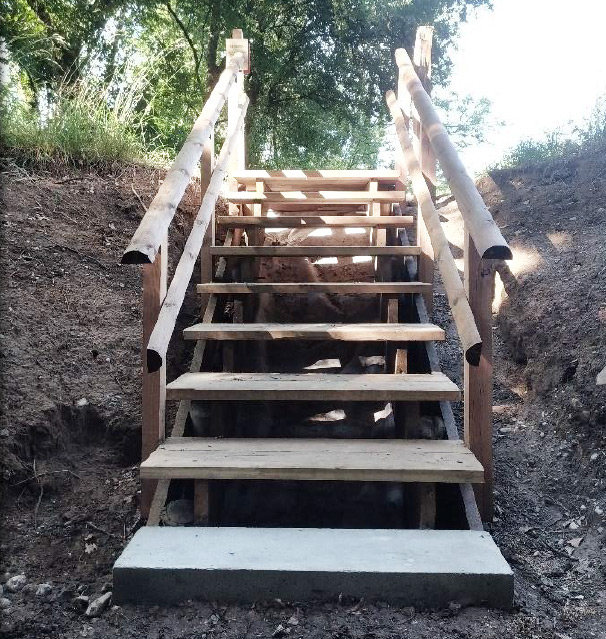 Création Escalier en bois pour sentier