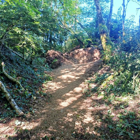 Aménagement d’un sentier entre les hameaux de la commune de Fillière
