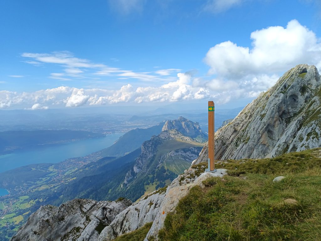 Sentier de randonnée: balisage Haute-Savoie